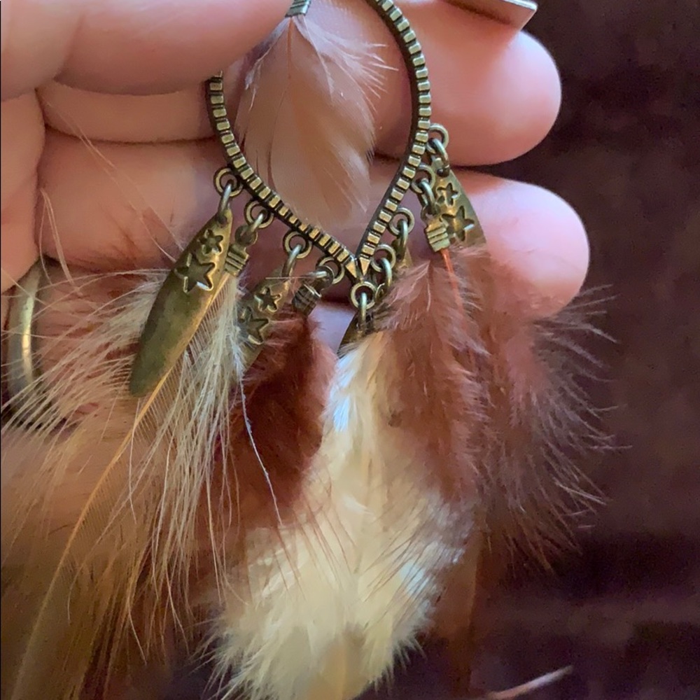 🎉HP🎉🌺SALE🛍unique bronze leaf feather earrings - Picture 6 of 8